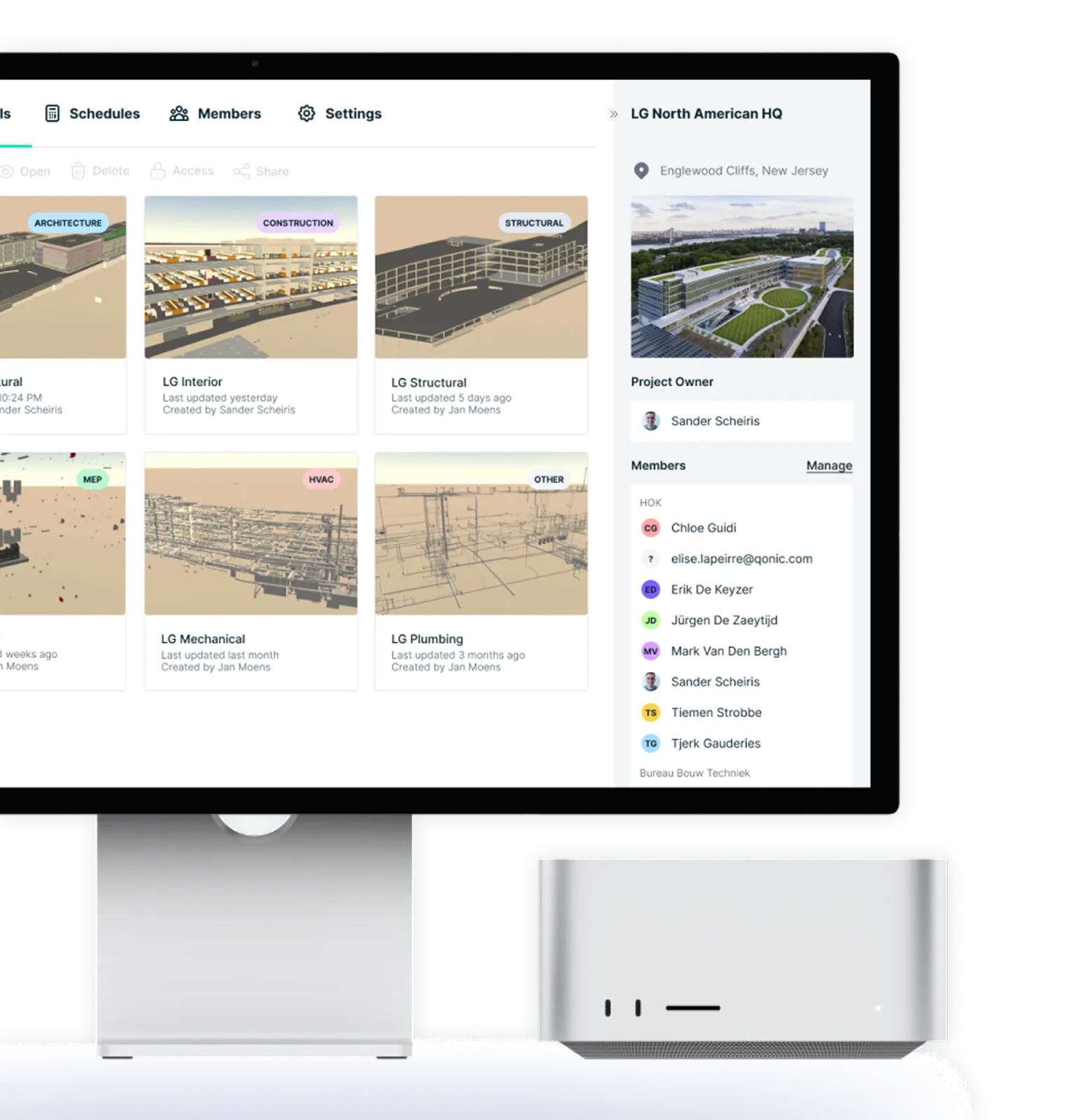 The Qonic application running on a desktop computer.